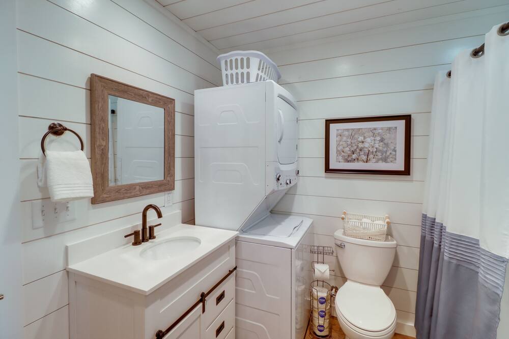 Photo of Bathroom in Newnata