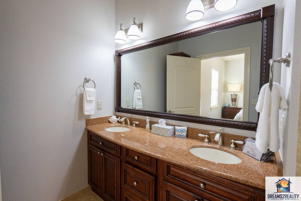 Photo of Bathroom in Branson
