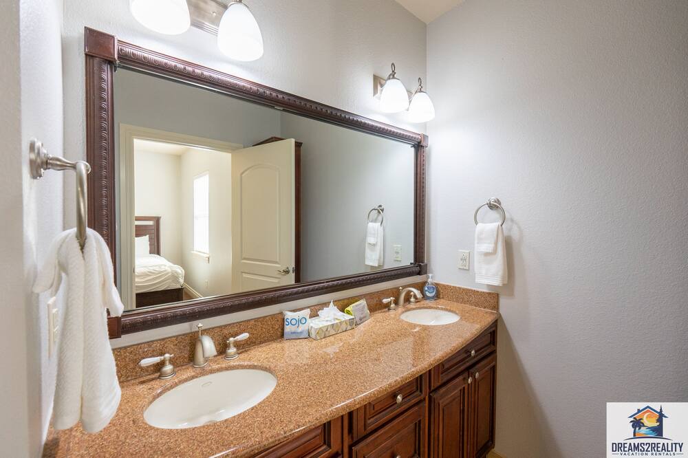 Photo of Bathroom in Branson