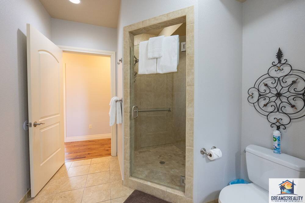 Photo of Bathroom in Branson