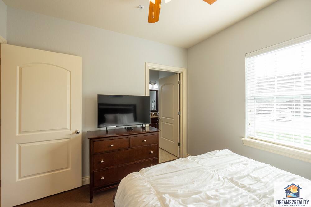 Photo of Bedroom in Branson