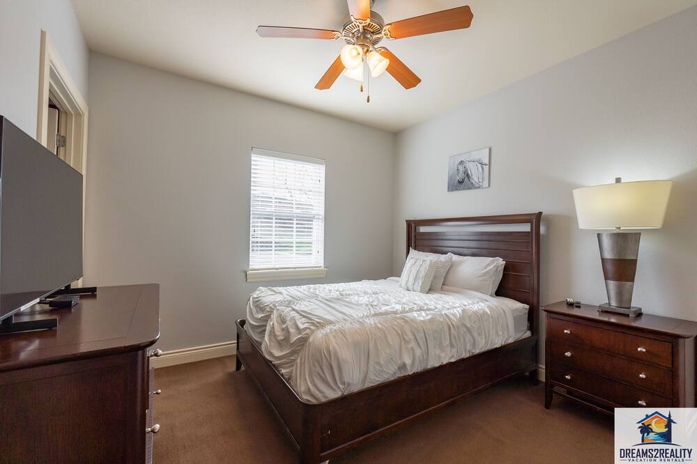 Photo of Bedroom in Branson