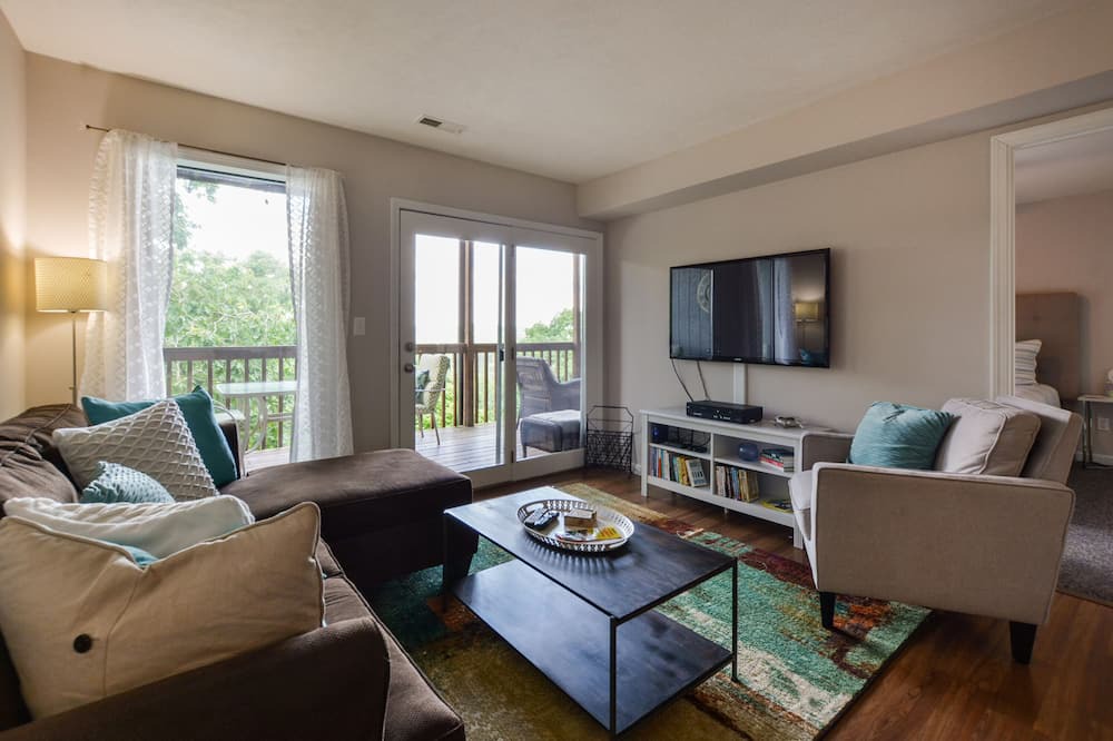 Photo of Livingroom in Notch Estates