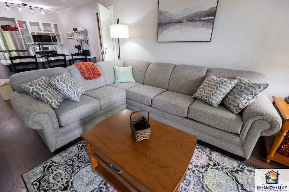 Photo of Livingroom in Notch Estates