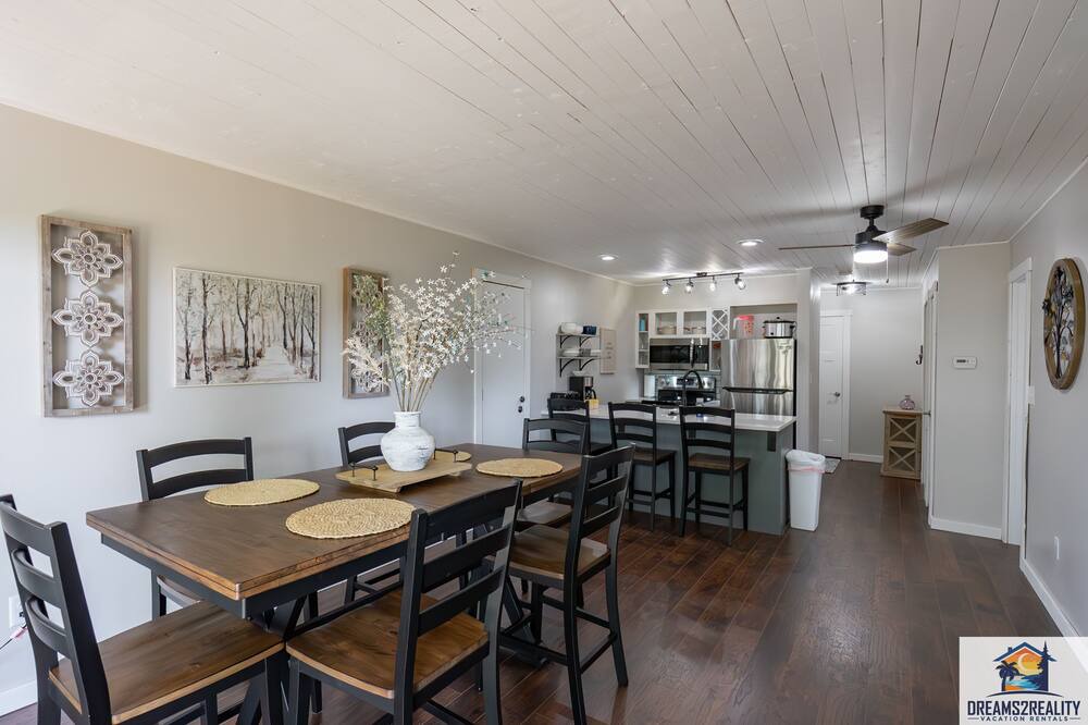 Photo of Others in Notch Estates