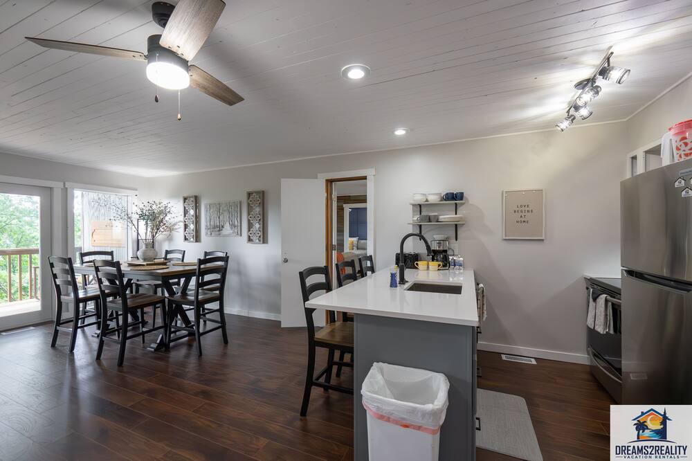 Photo of Others in Notch Estates