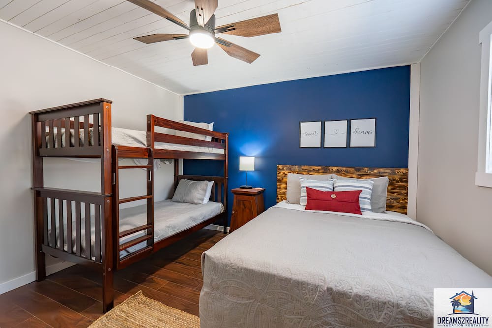 Photo of Bedroom in Notch Estates