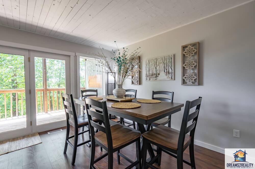 Photo of Others in Notch Estates