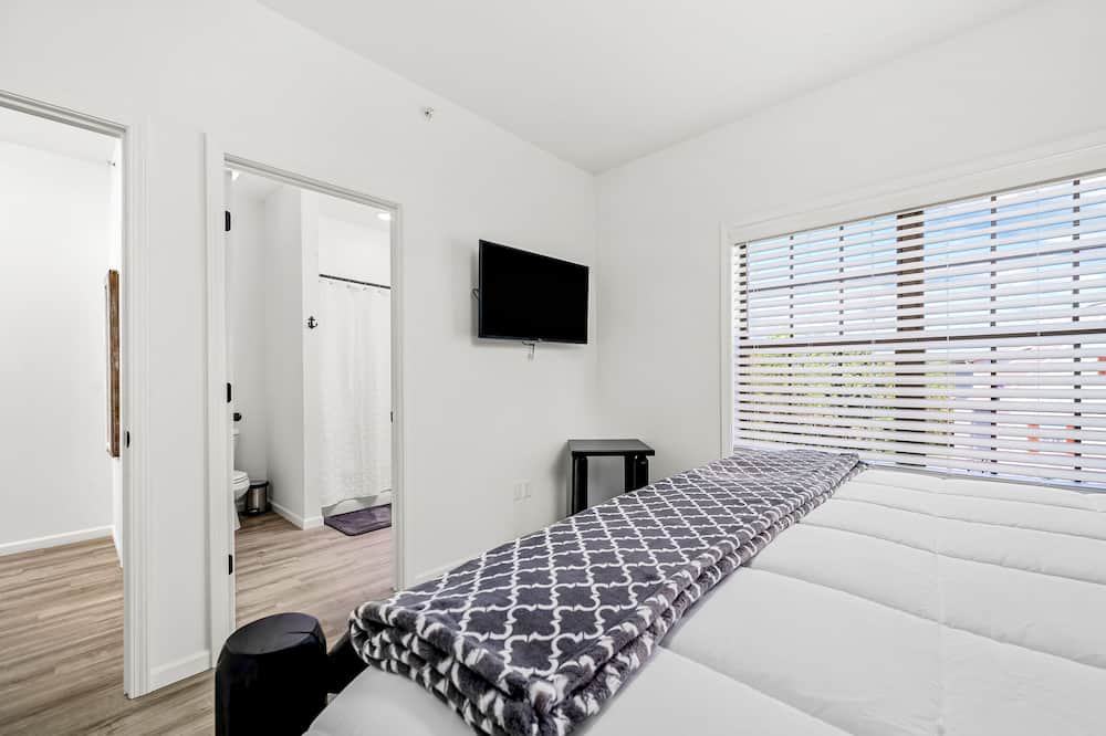 Photo of Bedroom in Shell Knob