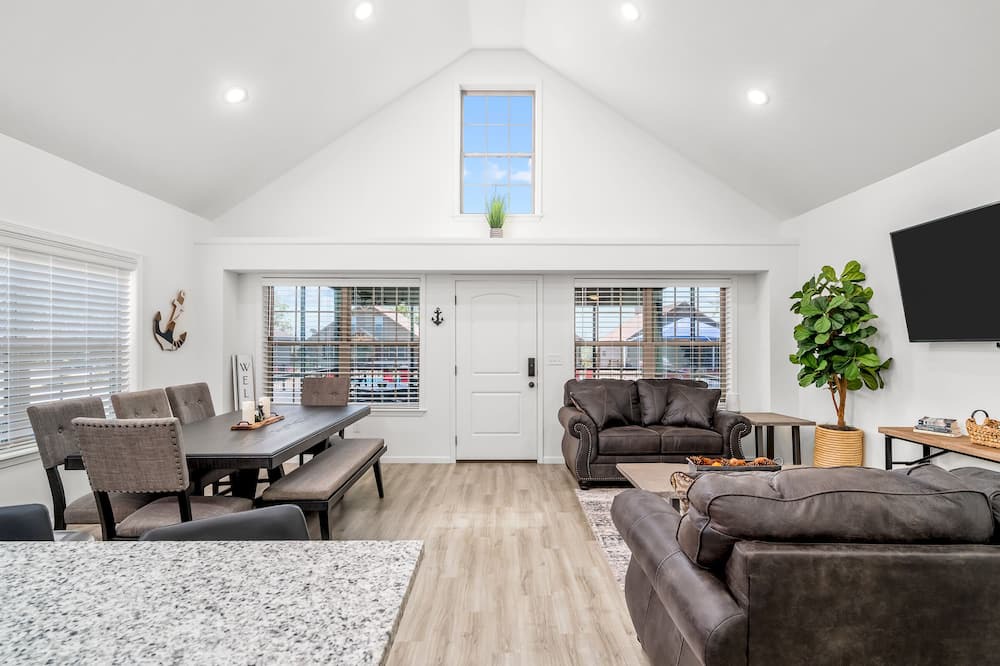Photo of Livingroom in Shell Knob