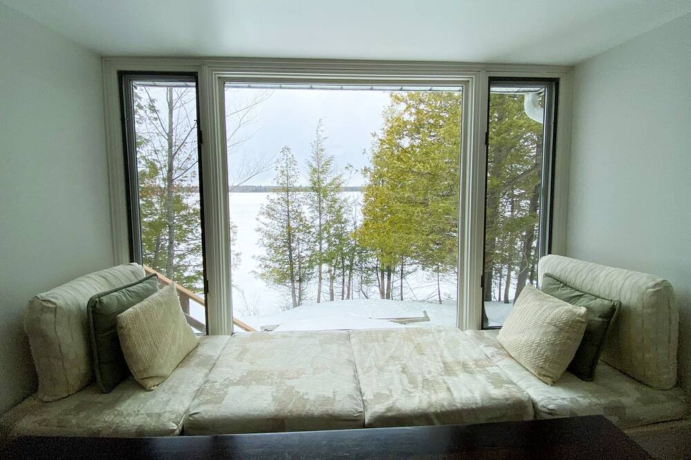 Photo of Livingroom in Lanark Highlands