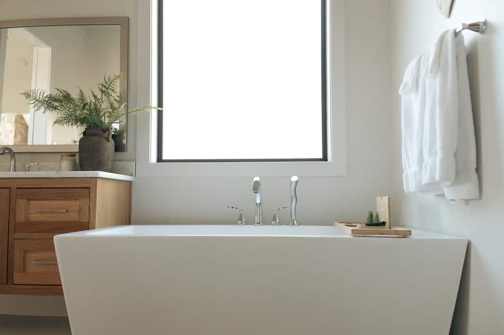 Photo of Bathroom in Dogwood