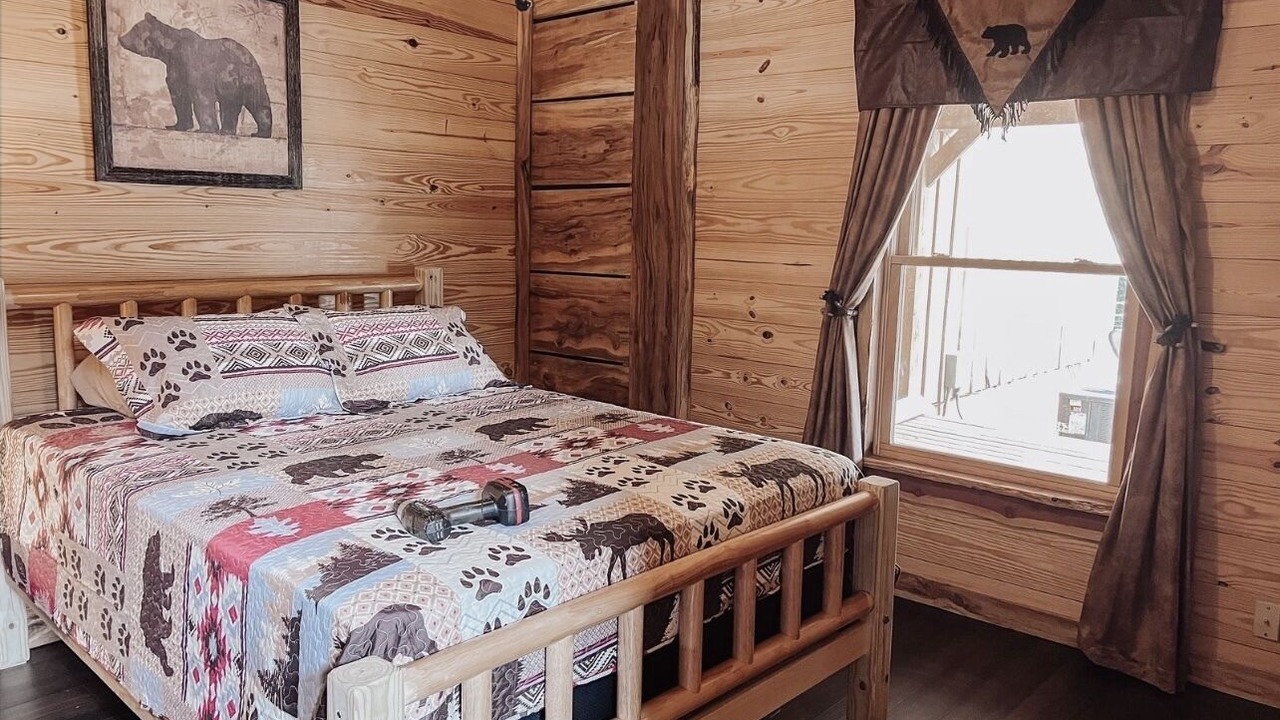 Photo of Bedroom in Covington