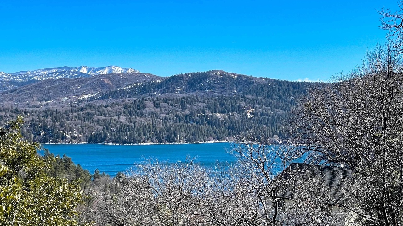Photo of Others in Lake Arrowhead