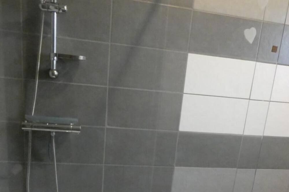 Photo of Bathroom in Rion-des-Landes
