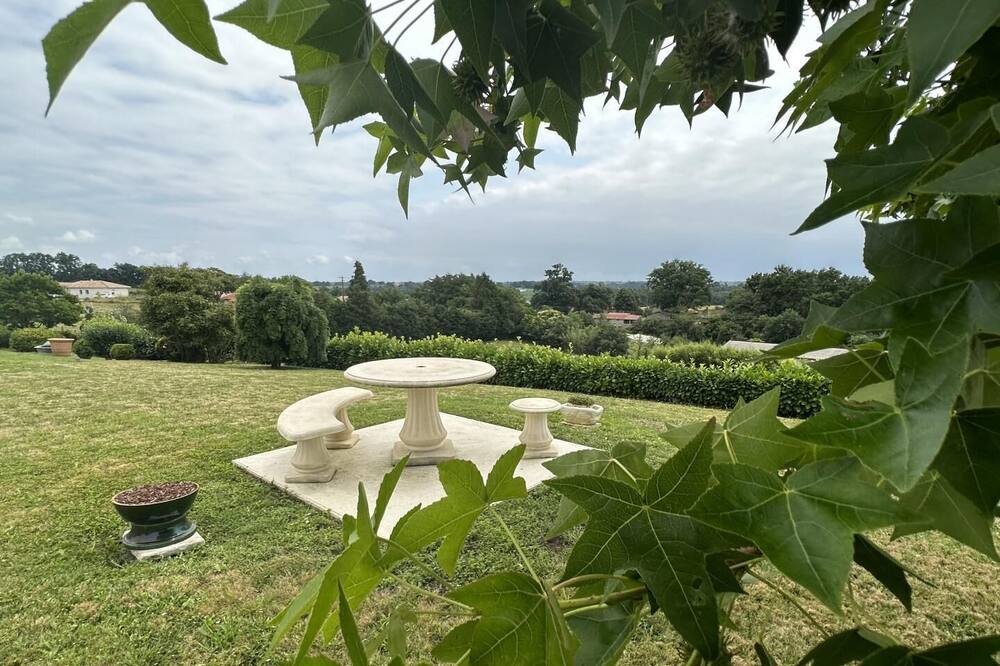 Photo of Outdoor in Hauriet