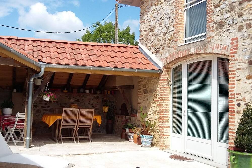 Photo of Outdoor in Hauriet