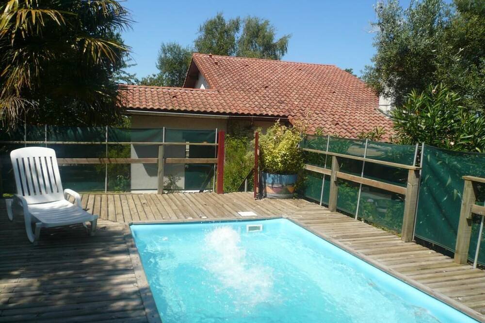 Photo of Outdoor in Belus