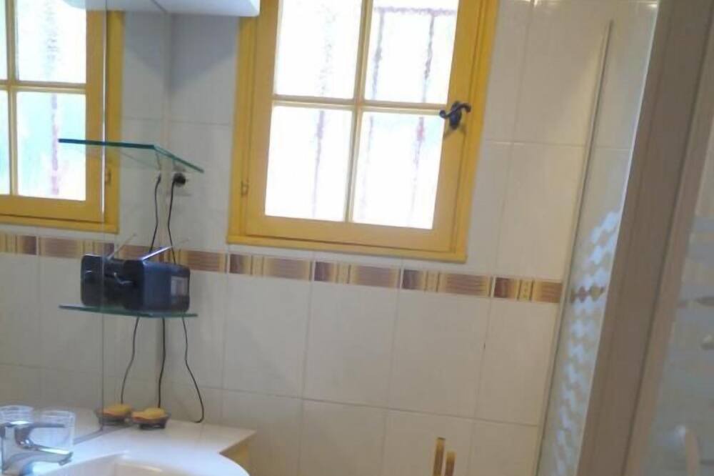 Photo of Bathroom in Belus