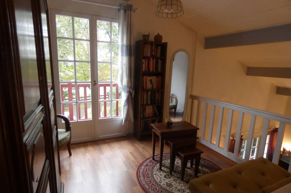 Photo of Others in Belus