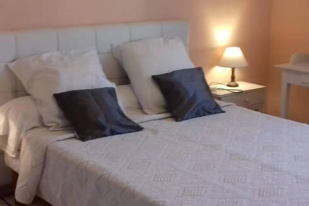 Photo of Bedroom in Toulouzette