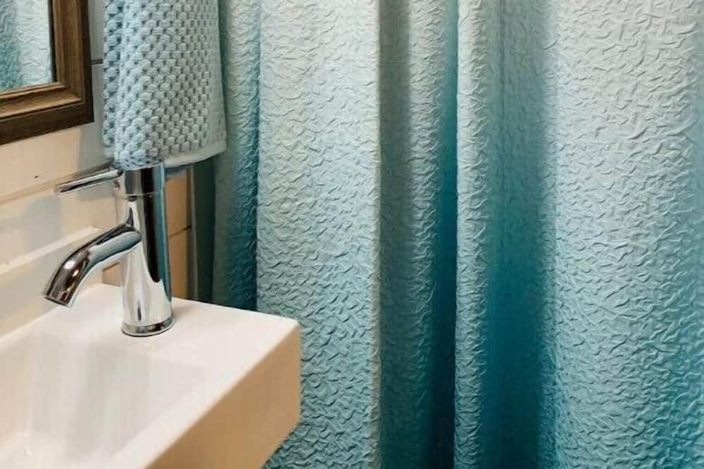 Photo of Bathroom in Brightwood