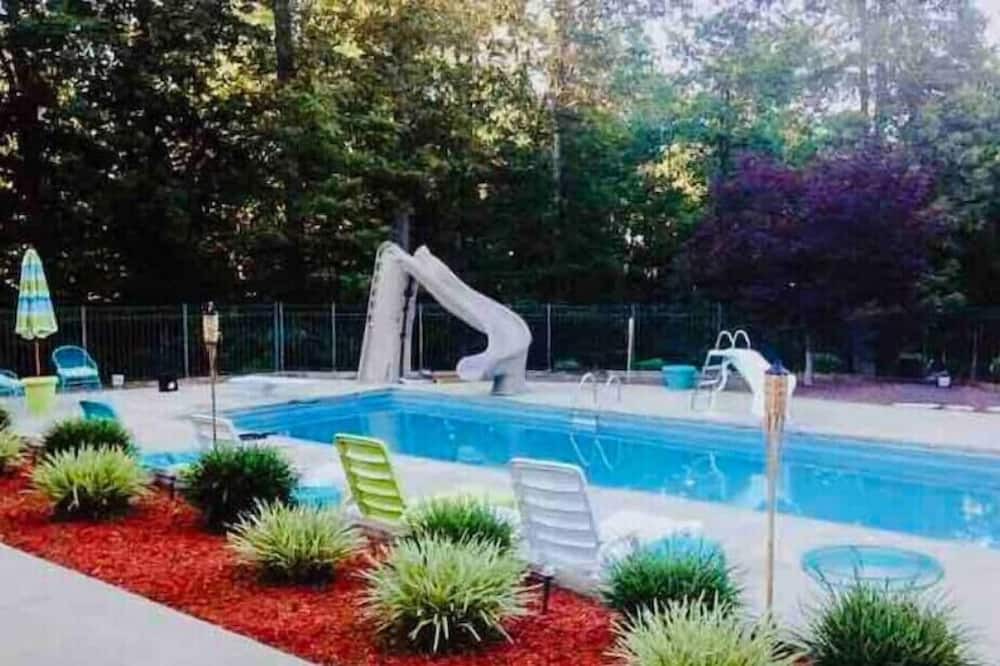 Photo of Outdoor in Brightwood