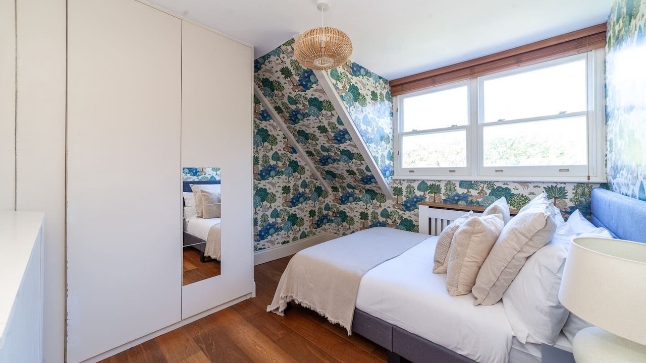 Photo of Others in Frognal and Fitzjohns