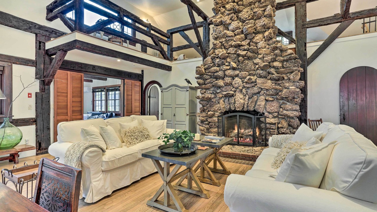 Photo of Others in Middle Hope