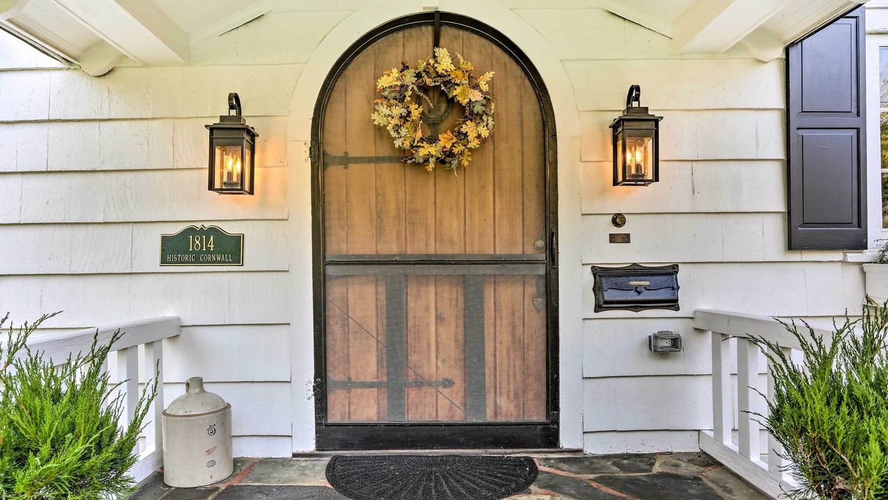 Photo of Others in Middle Hope