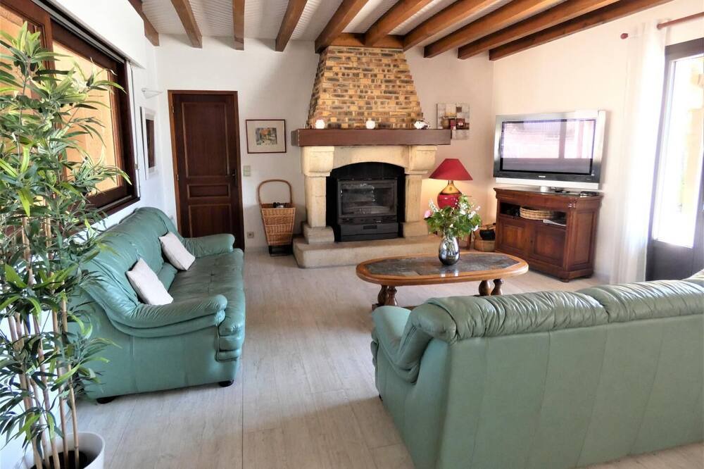 Photo of Livingroom in Prechacq-les-Bains