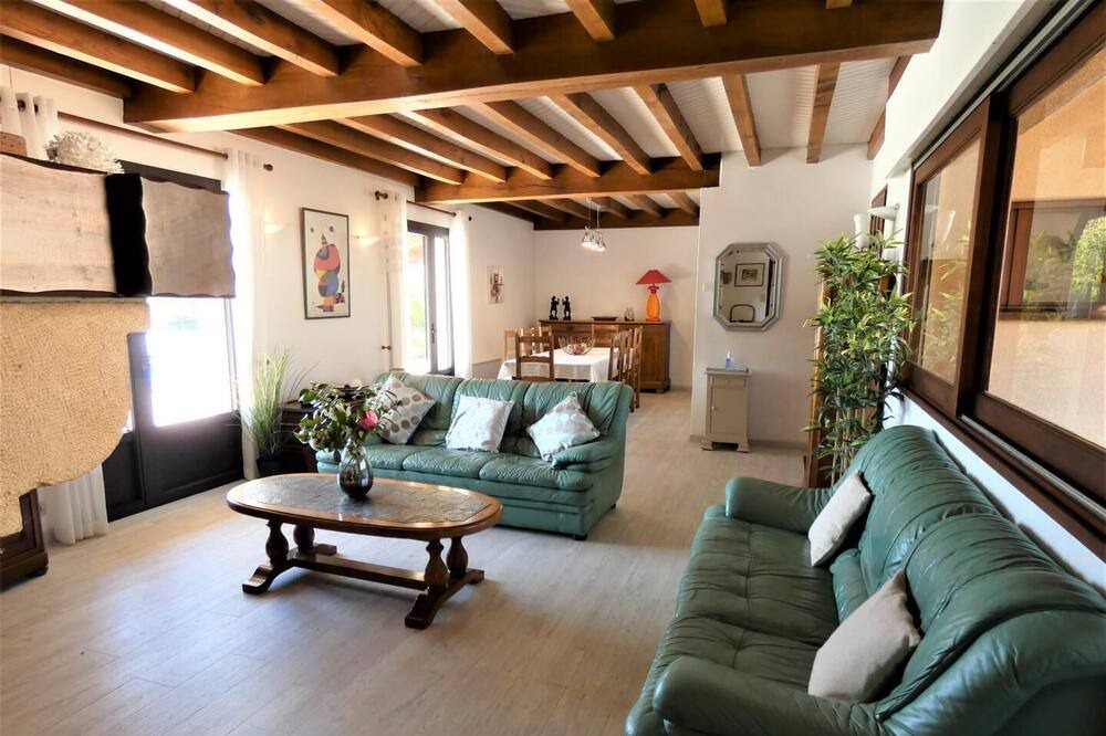 Photo of Livingroom in Prechacq-les-Bains
