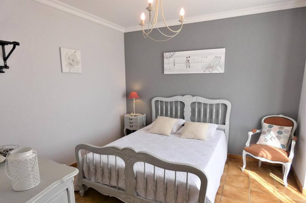 Photo of Bedroom in Prechacq-les-Bains