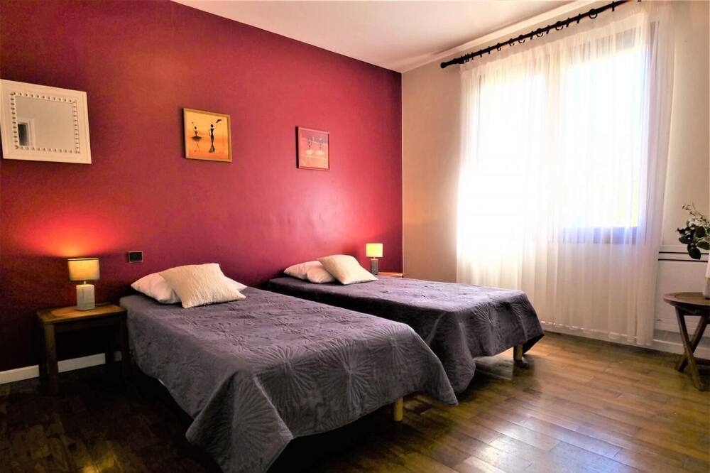 Photo of Bedroom in Prechacq-les-Bains