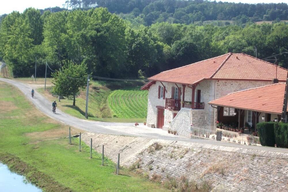 Photo of Others in Sainte-Marie-de-Gosse