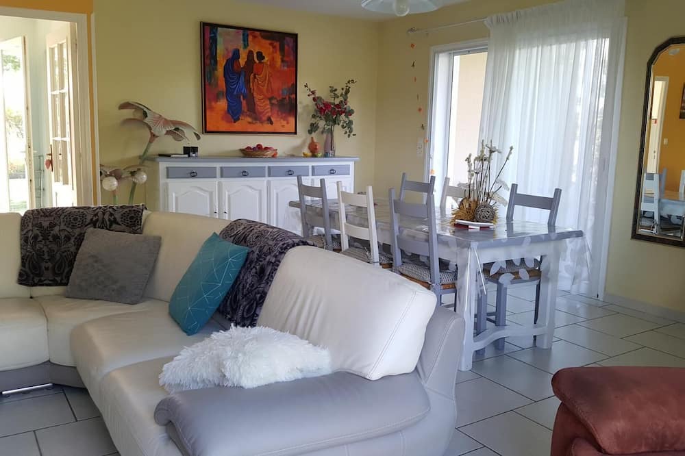 Photo of Livingroom in Bats