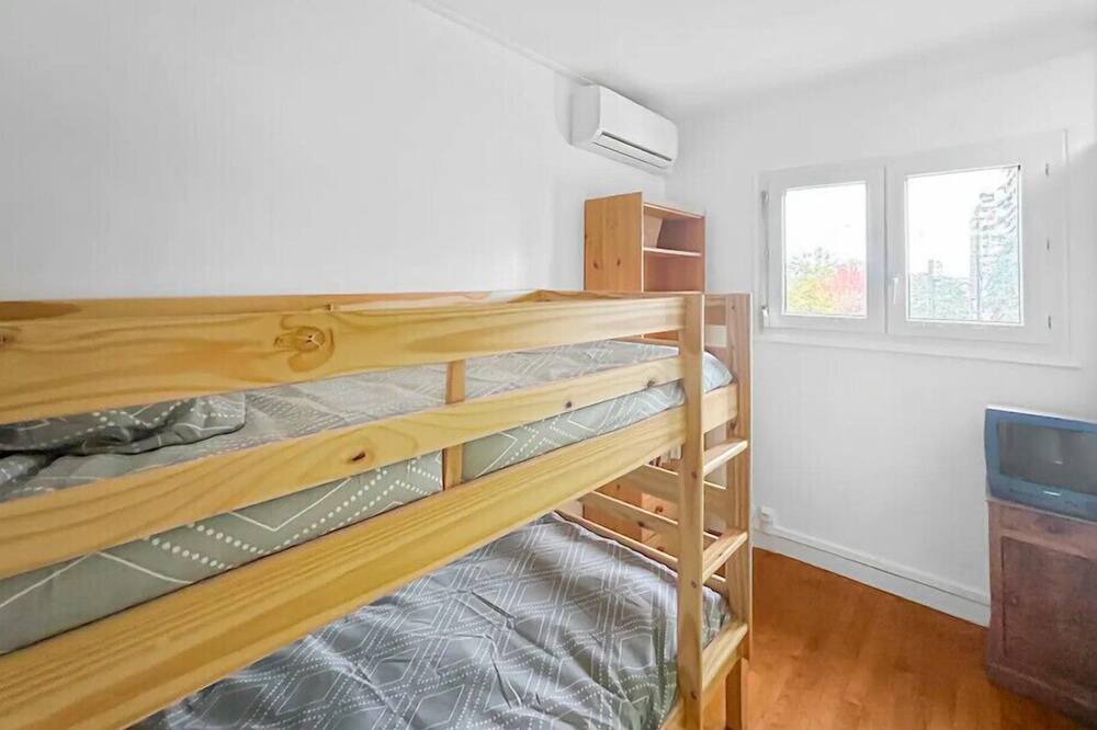 Photo of Bedroom in Saint-Herblain