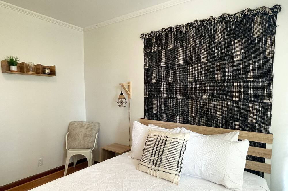 Photo of Bedroom in West Meade
