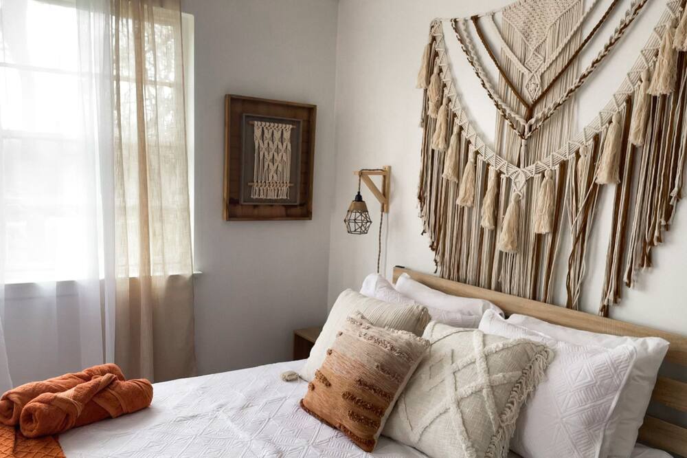 Photo of Bedroom in West Meade