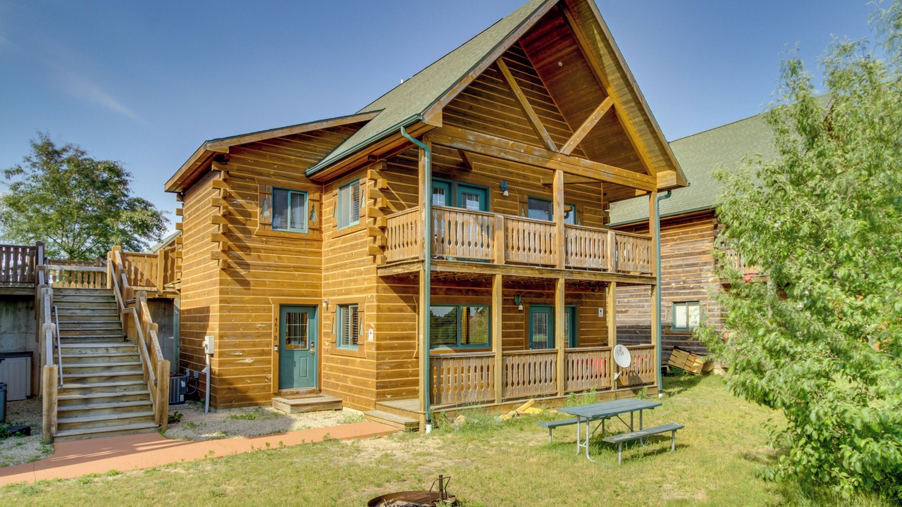 Photo of Others in Warrens