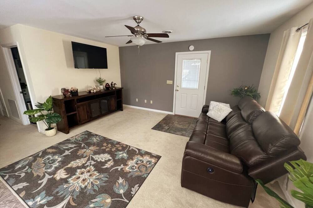 Photo of Livingroom in Corbin