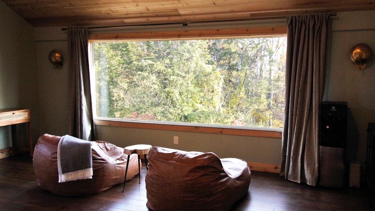 Photo of Others in Columbia