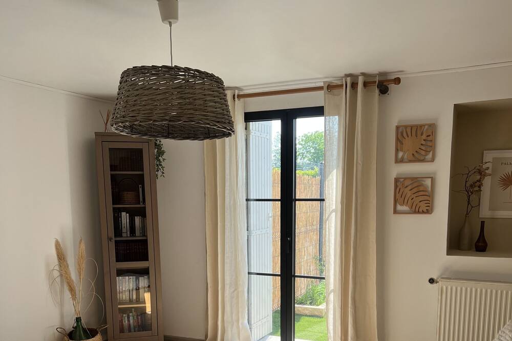 Photo of Bedroom in Camaret-sur-Aigues