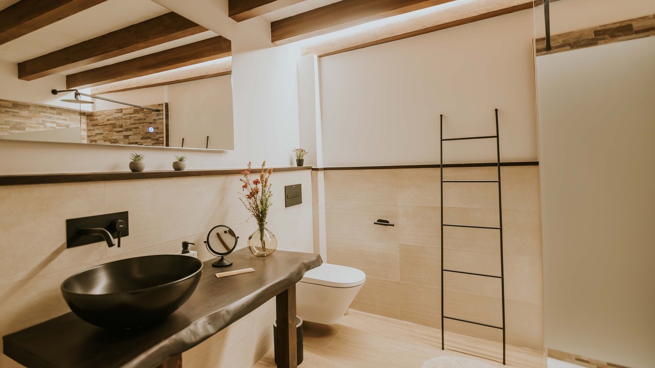 Photo of Bathroom in Haro