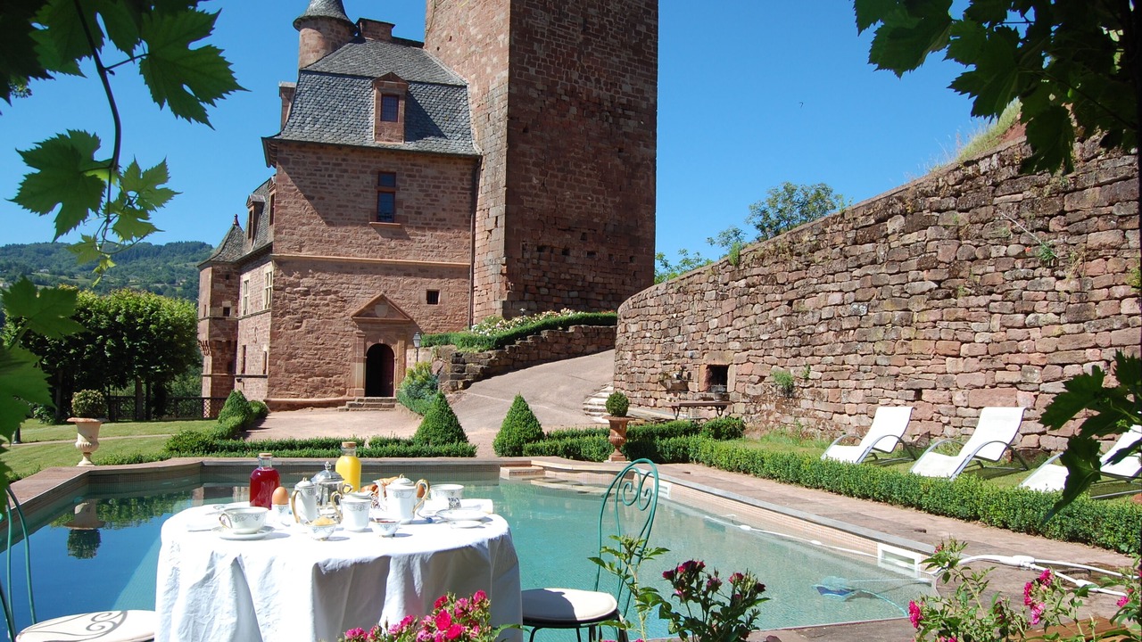 Photo of Others in Conques