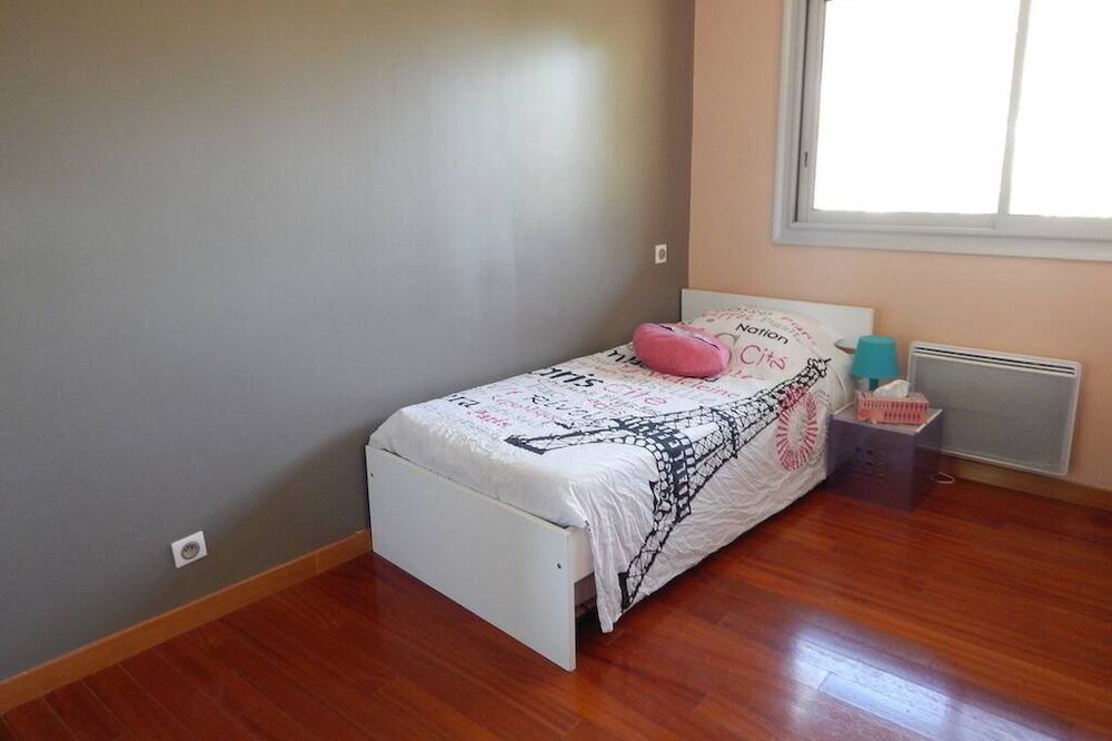 Photo of Bedroom in Saint-Gely-du-Fesc