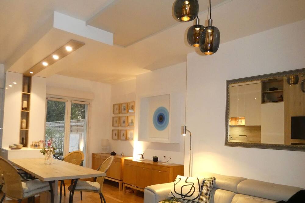 Photo of Livingroom in Lamorlaye