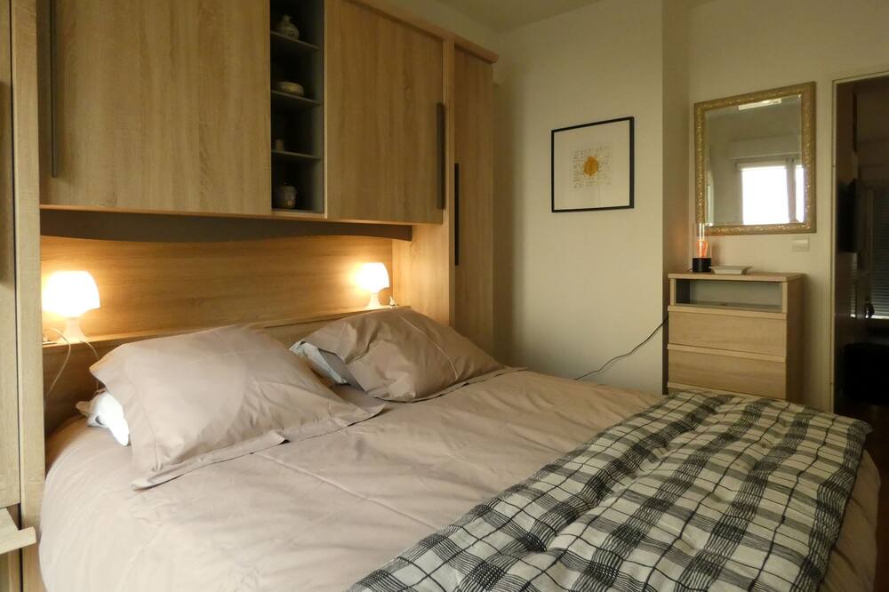 Photo of Bedroom in Lamorlaye