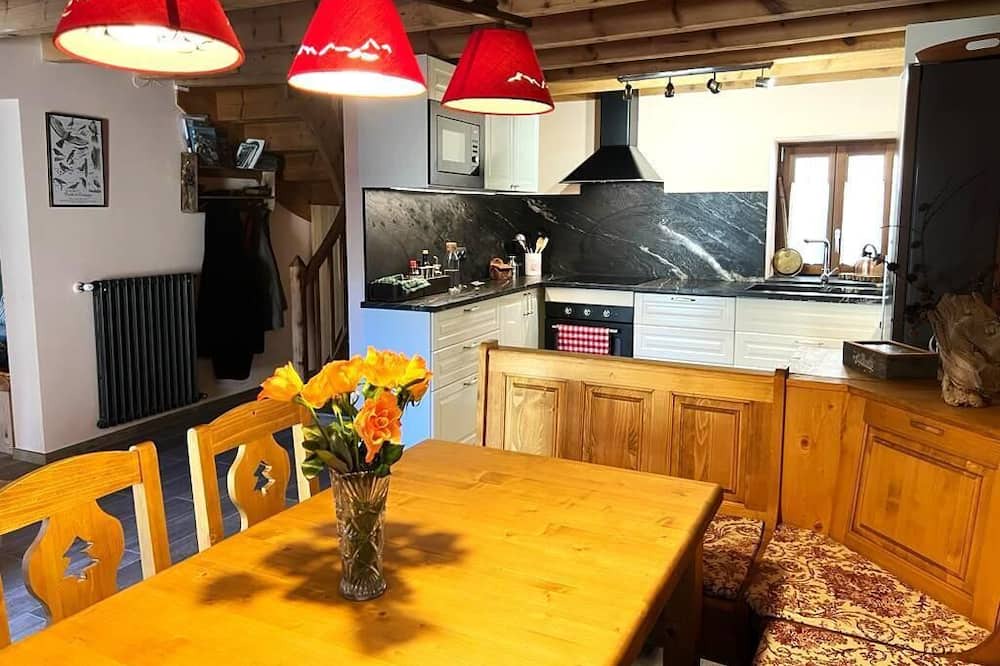 Photo of Kitchen in Err