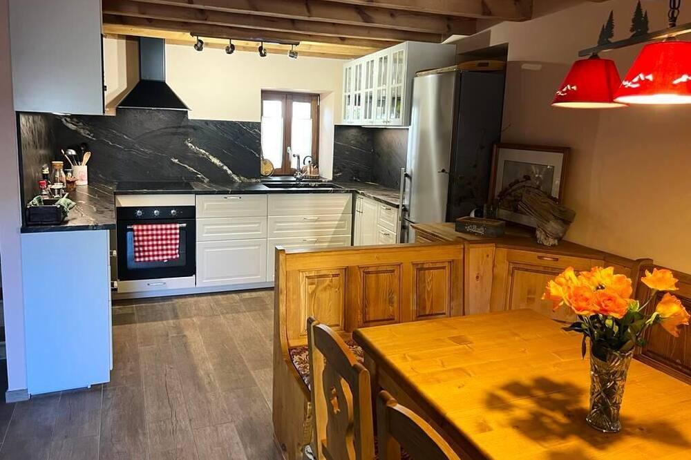 Photo of Kitchen in Err